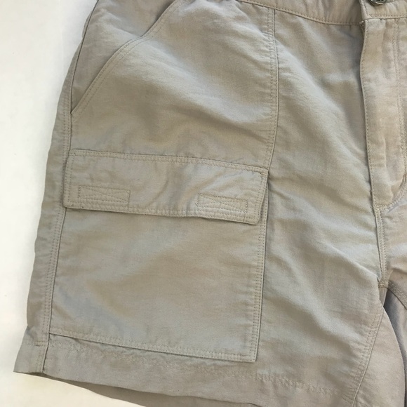 Sold The North Face Shorts Beige Medium - Picture 4 of 7